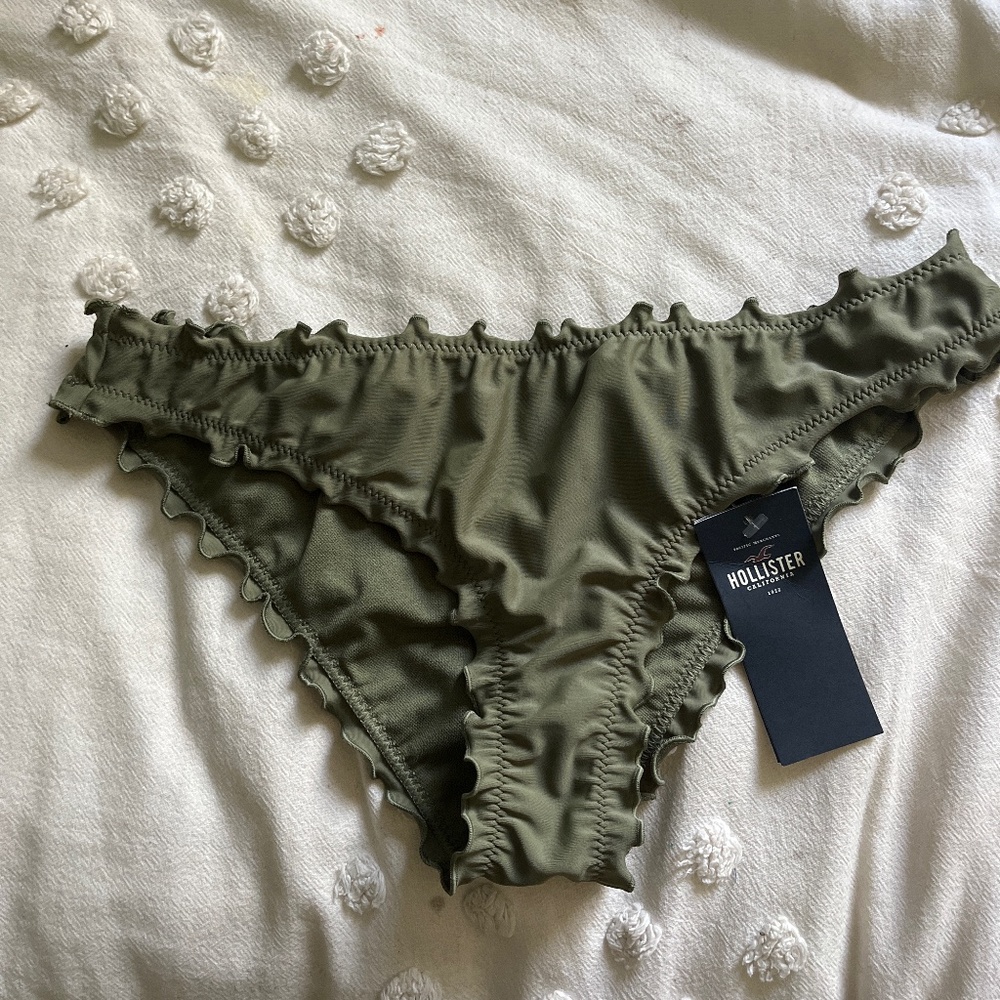 Bathing suit bottoms